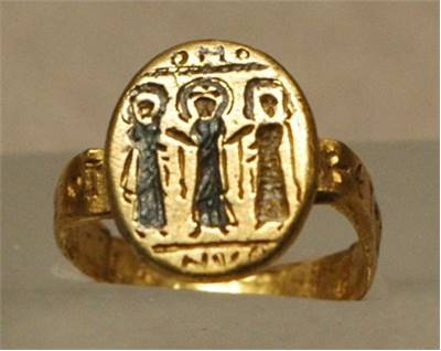 Wedding Ring Louvre